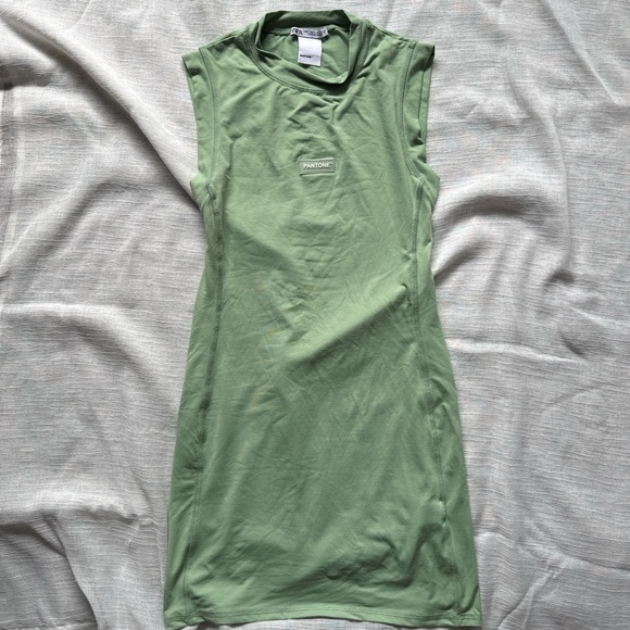 Zara Sage Green Muscle Tee - Picture 1 of 3